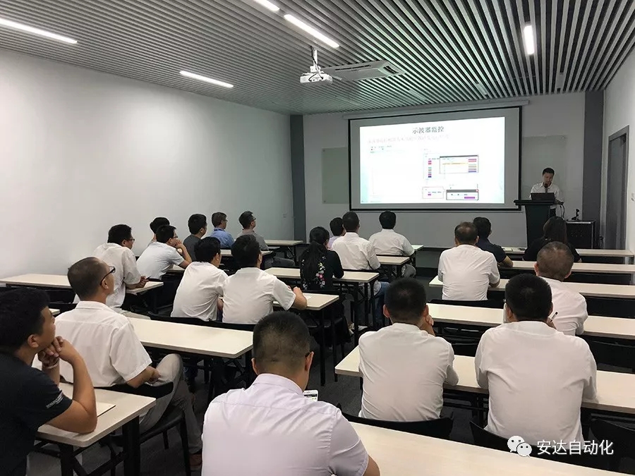 新品发布会 | z6com·尊龙发布多款机械手，聚焦智能制造产业