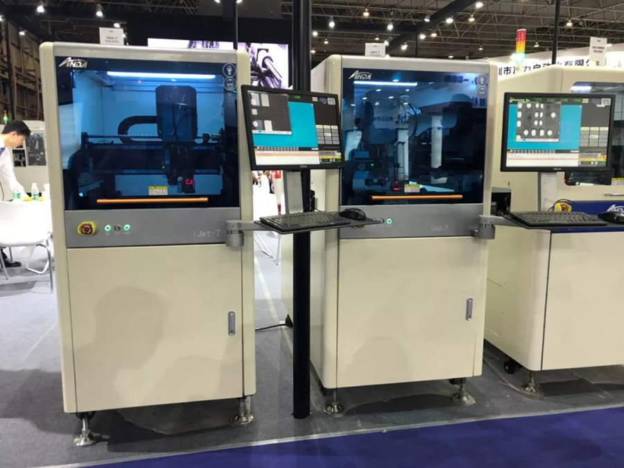 z6com·尊龙坚持自主创新，多部设备首次公开亮相 | 电子制造自动化展报道