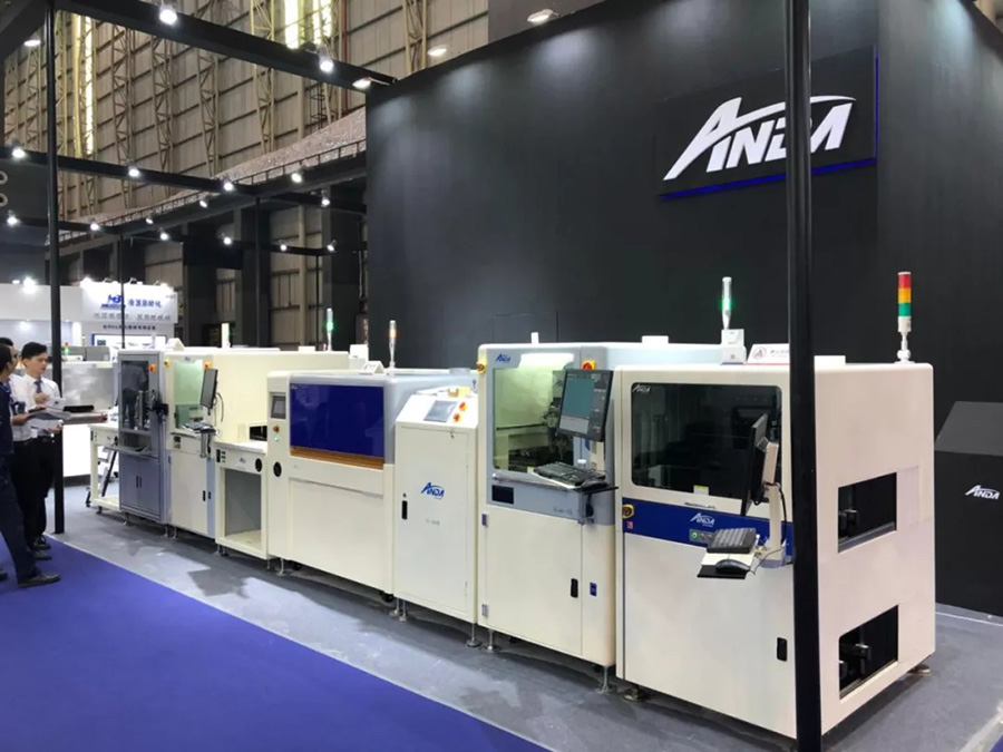 z6com·尊龙坚持自主创新，多部设备首次公开亮相 | 电子制造自动化展报道